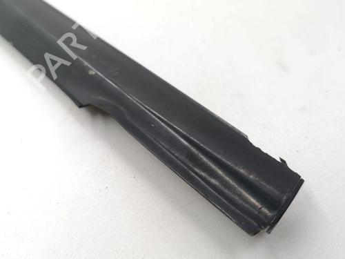 Door moulding trim KIA SORENTO I (JC) 2.5 CRDi 4WD | BP28869948C150 