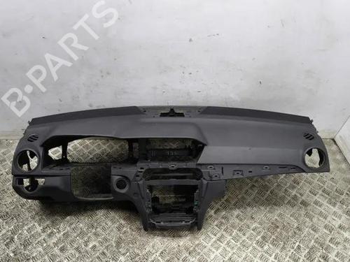 Used Dashboard MERCEDES-BENZ C-CLASS (W204) C 200 CDI (204.001) (136 hp) 28861313