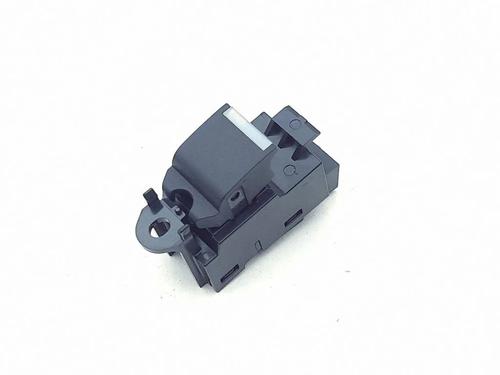 Used Left front window switch Left front window switch LAND ROVER RANGE ROVER VELAR (L560) 2.0 D200 MHEV 4x4 (204 hp) 40207413 40207413