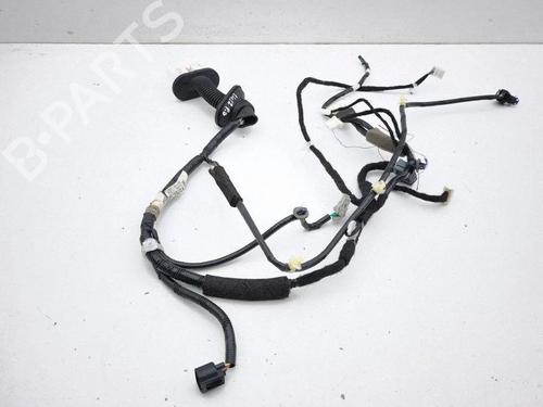 Used Wiring harness Wiring harness 37090885 37090885