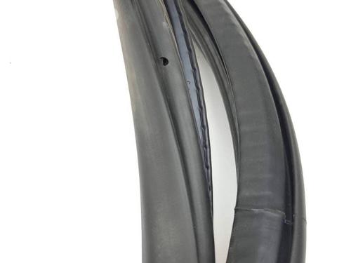 Rubber door seal PEUGEOT 2008 II (UD_, US_, UY_, UJ_, UR_, UC_) 1.2 PureTech 130 (USHNS, URHNS) | BP28879333C142 