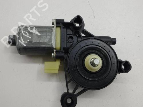 Vindusheismotor venstre foran AUDI A3 Sportback (8VA, 8VF) 2.0 TDI (136 hp) 28876702