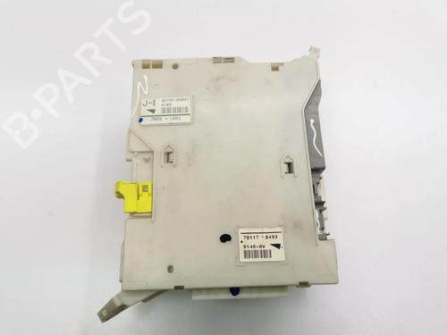 Used Fuse box Fuse box 34190278 34190278