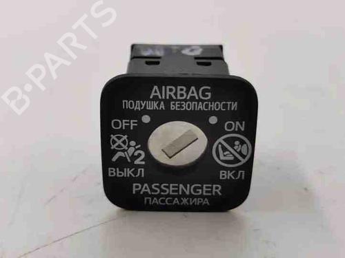 Used Switch TOYOTA C-HR (_X1_) 1.8 Hybrid (ZYX10_, ZYX11_) (98 hp) 28856566