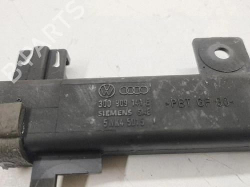 Electronic module BENTLEY CONTINENTAL FLYING SPUR (3W_) 6.0 | BP38240760M83 - Image 4