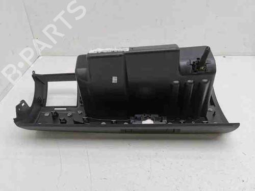 Handskerum CHRYSLER GRAND VOYAGER V (RT) 2.8 CRD | BP28860887C95 