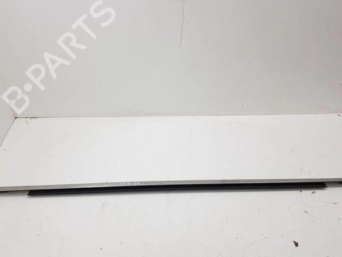 Used Door moulding trim CHRYSLER GRAND VOYAGER V (RT) 2.8 CRD (163 hp) 28903787