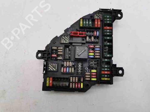 Used Fuse box BMW 5 (F10) 530 d (258 hp) 28853987