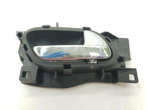 Used Rear right interior door handle PEUGEOT 407 (6D_) 2.0 HDi 135 (6DRHRH, 6DRHRE, 6DRHRG, 6DRHRJ) (136 hp) 28886345