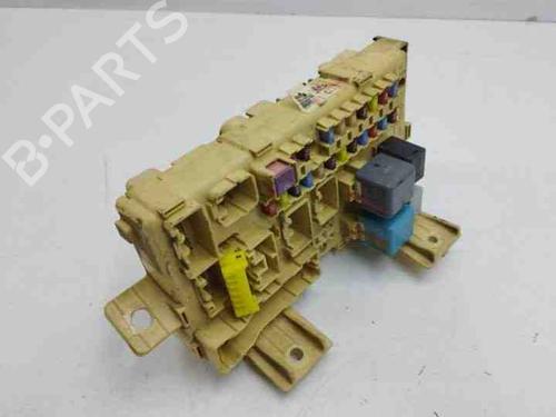 Used Fuse box TOYOTA AVENSIS (_T25_) 2.0 D-4D (CDT250_, CDT250R) (116 hp) 28853587