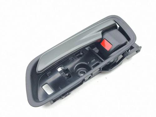 Venstre fortil invendig håndtag Venstre fortil invendig håndtag TOYOTA C-HR (_X2_, _H2_) PHEV (MAXH21) (223 hp) 36934924 36934924