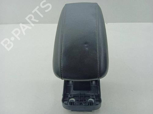 Used Armrest / Center console Armrest / Center console VOLVO V40 Hatchback (525) D4 (177 hp) 40191793 40191793