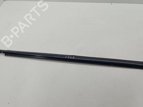 Used Door moulding trim CHRYSLER VOYAGER IV (RG, RS) 2.8 CRD (150 hp) 28885892