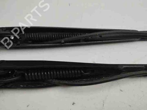 Front windshield wiper arm PEUGEOT 3008 II SUV (MC_, MR_, MJ_, M4_) 1.6 BlueHDi 120 | BP28863331C143