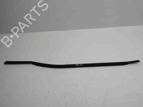 Used Door moulding trim RENAULT MEGANE I (BA0/1_) 1.4 e (BA0E, BA0V) (75 hp) 28861602