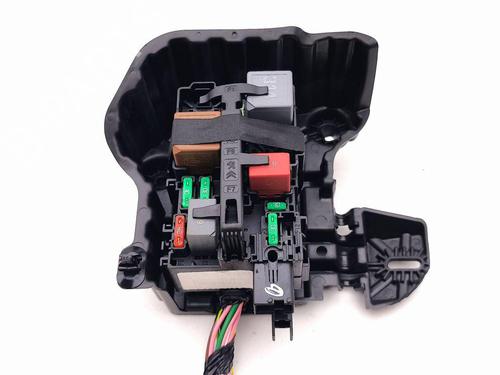Fuse box PEUGEOT 2008 II (UD_, US_, UY_, UJ_, UR_, UC_) 1.2 PureTech 130 (USHNS, URHNS) | BP29829217E1 