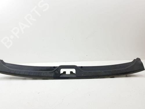 Used Tailgate trim VOLVO XC60 II (246) D4 (190 hp) 28847063