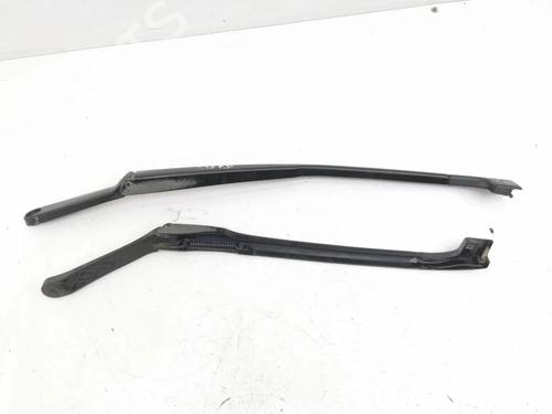 Used Front windshield wiper arm Front windshield wiper arm 33921683 33921683