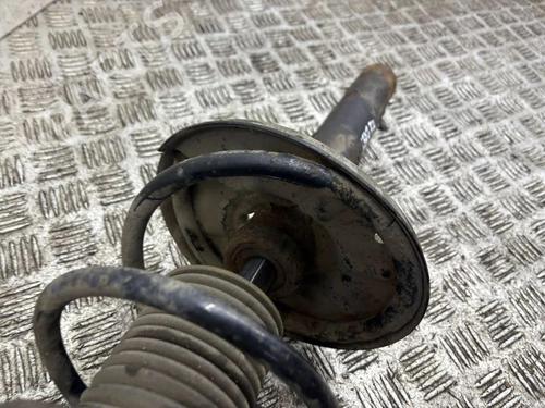 Used Right front shock absorber PORSCHE 911 (996) 3.4 Carrera (301 hp) 30731131