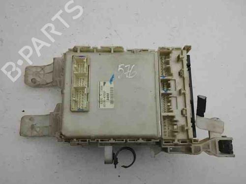 Fuse box TOYOTA RAV 4 III (_A3_) 2.2 D 4WD (ALA30_, ALA30R) | BP28852035E1 