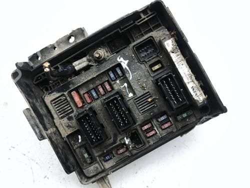 Sikringsdose CITROËN C5 II (RC_) 1.6 HDi (RC8HZB) (109 hp) 28871704