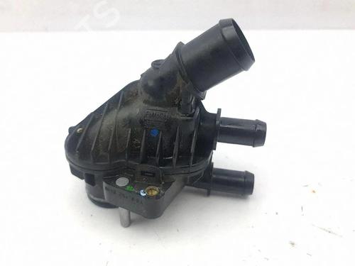 Used Thermostat housing Thermostat housing 38246000 38246000