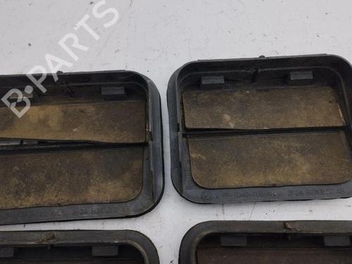 Grille TESLA MODEL S (5YJS) 60 | BP28900803C40 