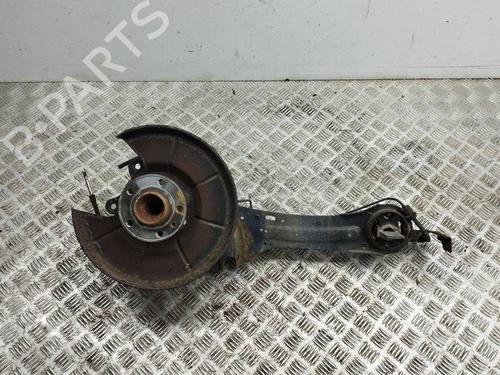 Used Right rear steering knuckle VOLVO V60 I (155) D3 / D4 (163 hp) 28889411