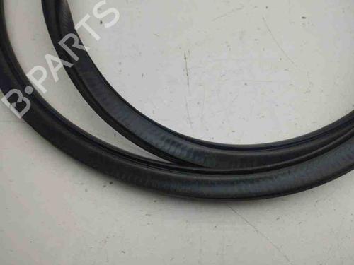 Gummiliste AUDI Q3 (F3B) 35 TFSI | BP28899756C142