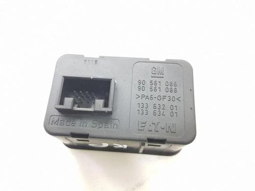 Left front window switch OPEL ASTRA G Convertible (T98) 2.0 OPC (F67) | BP38250153I27 - Image 2