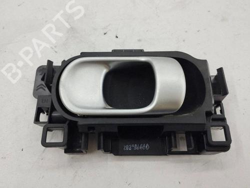 Used Front left interior door handle Front left interior door handle 38251068 38251068