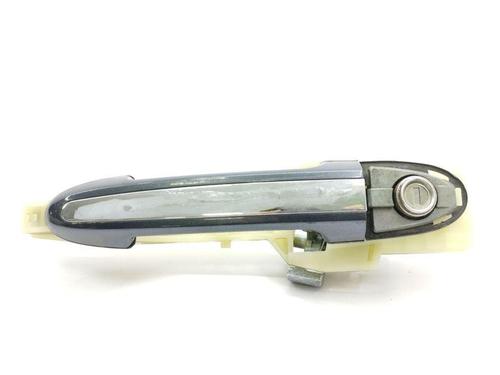 Used Rear left exterior door handle HYUNDAI SANTA FÉ II (CM) 2.2 CRDi 4x4 (155 hp) 28892368