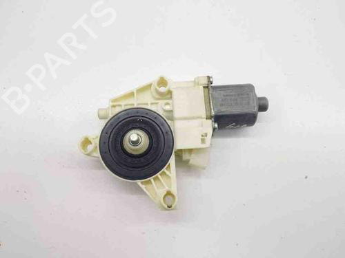 Used Left front window motor MERCEDES-BENZ B-CLASS Sports Tourer (W246, W242) B 180 CDI / d (246.212) (109 hp) 28893654