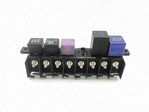 Fuse box AUDI A4 B5 (8D2) 1.9 TDI | BP40208779E1 - Image 5