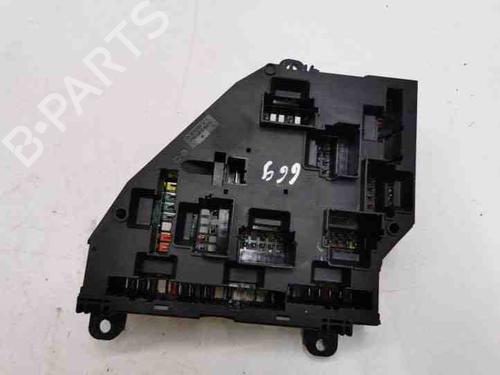 Fuse box BMW 5 (F10) 530 d | BP28853987E1