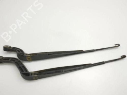 Front wipers mechanism LAND ROVER RANGE ROVER SPORT I (L320) 2.7 D 4x4 | BP28875780C83 