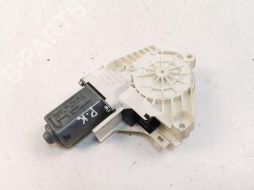 Used Left front window motor AUDI A1 Sportback (8XA, 8XF) 1.6 TDI (105 hp) 28868408