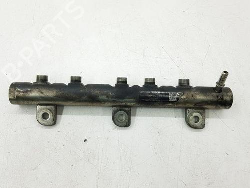 Used Injection rail CHRYSLER VOYAGER II (ES) 2.5 TD (118 hp) 28871055