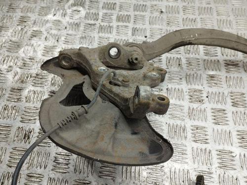 Left front steering knuckle MERCEDES-BENZ C-CLASS (W204) C 220 CDI (204.002) | BP28885774M25 