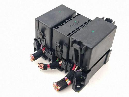 Used Fuse box Fuse box MASERATI QUATTROPORTE V 4.2 (400 hp) 40193748 40193748