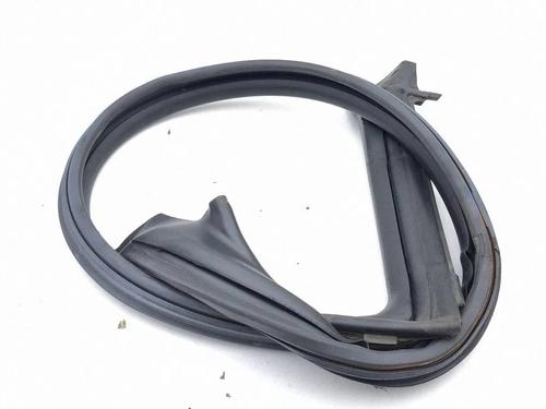 Used Rubber door seal Rubber door seal TOYOTA GT 86 Coupe (ZN6_) 2.0 (ZN6AC_, ZN6BC_, ZN6K) (200 hp) 40194445 40194445