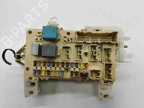 Used Fuse box TOYOTA COROLLA Verso (_E12_) 2.0 D-4D (CDE120_) (116 hp) 28843897