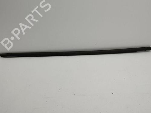 Used Door moulding trim FORD FOCUS IV (HN) 1.0 EcoBoost (125 hp) 28896609