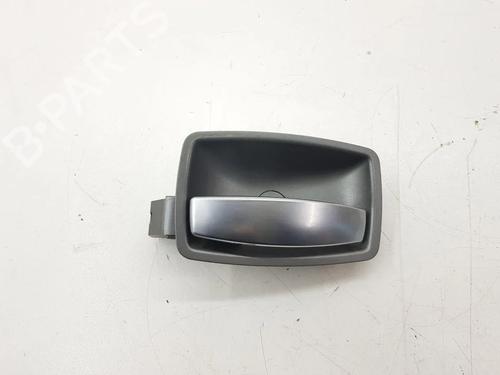 Used Front left interior door handle Front left interior door handle 33913716 33913716