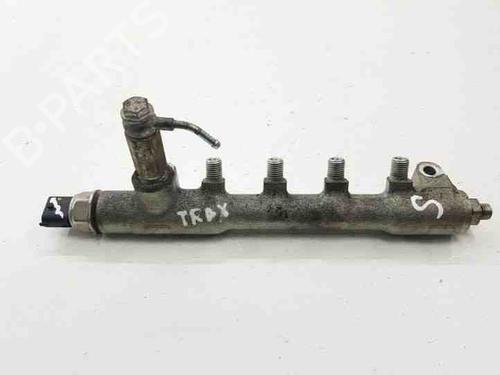 Used Injection rail CHEVROLET TRAX 1.7 TD (131 hp) 28843497