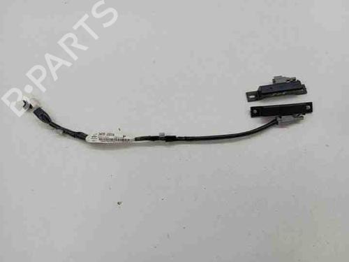 Used Electronic module NISSAN X-TRAIL II (T31) 2.0 dCi 4x4 (150 hp) 28845178