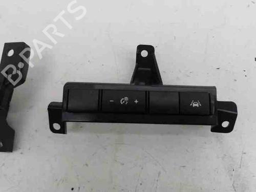 Switch NISSAN JUKE (F16_) 1.6 Hybrid | BP28865006I30