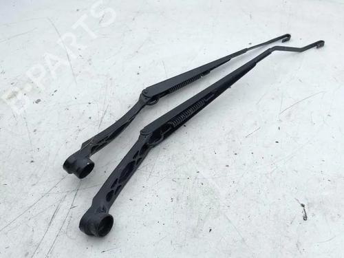 Used Front windshield wiper arm TOYOTA GT 86 Coupe (ZN6_) 2.0 (ZN6AC_, ZN6BC_, ZN6K) (200 hp) 31296503