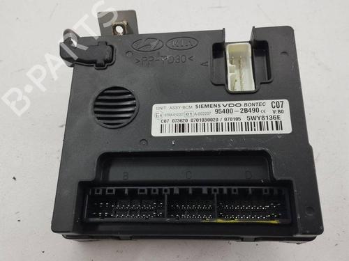 Used Electronic module HYUNDAI SANTA FÉ II (CM) 2.2 CRDi 4x4 (155 hp) 28885690