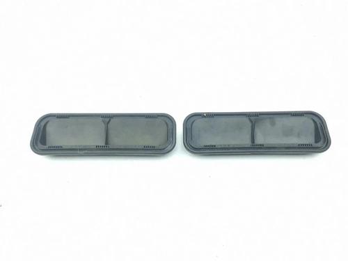 Used Grille Grille 38279135 38279135